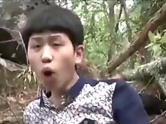 THIS Chinese youngman fucked the flags holes